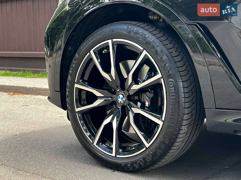 Внедорожник / Кроссовер BMW X7 2022 в Киеве