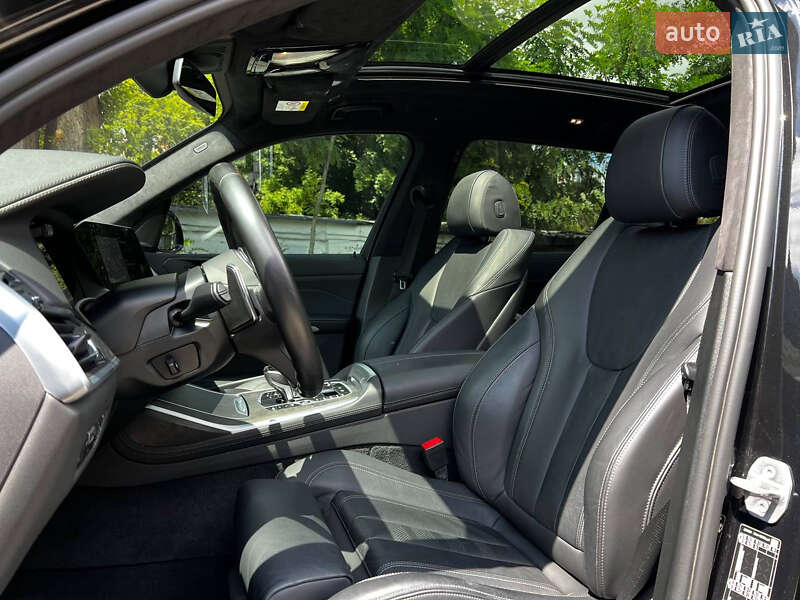 Внедорожник / Кроссовер BMW X7 2022 в Киеве