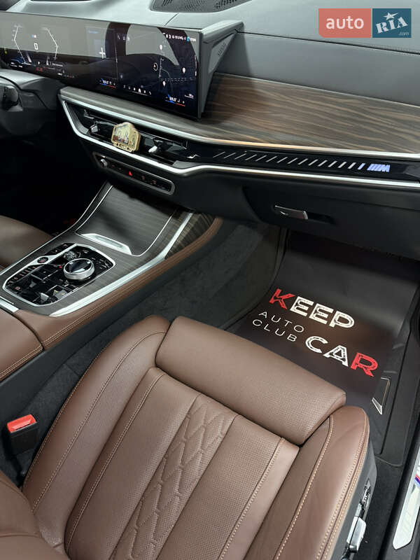 Внедорожник / Кроссовер BMW X7 2024 в Одессе