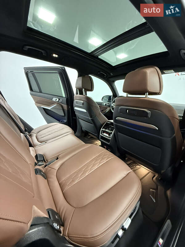 Внедорожник / Кроссовер BMW X7 2024 в Одессе