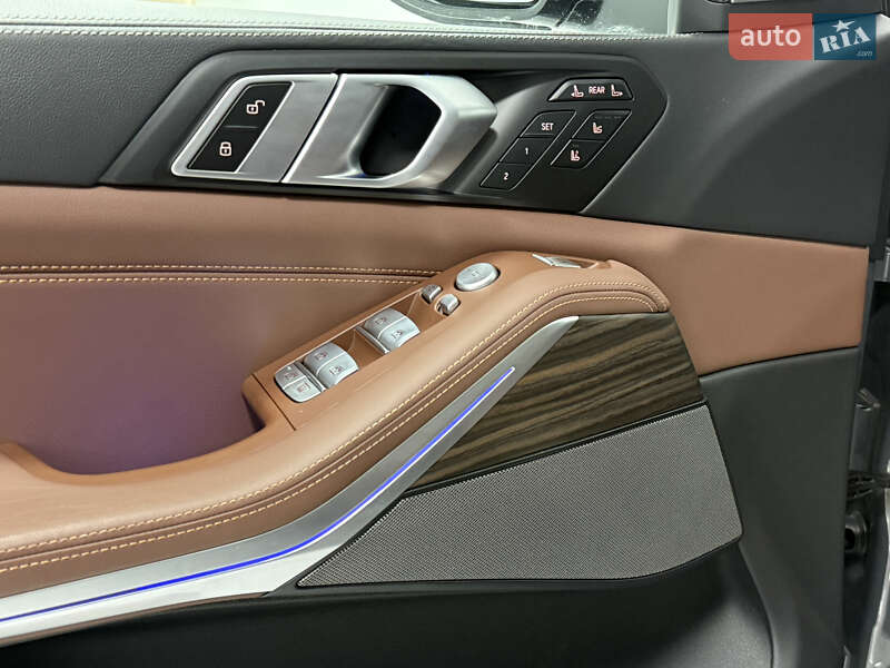 Внедорожник / Кроссовер BMW X7 2024 в Одессе