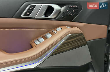 Внедорожник / Кроссовер BMW X7 2024 в 