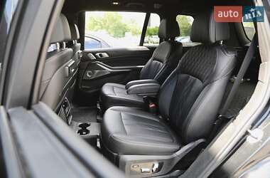 Внедорожник / Кроссовер BMW X7 2020 в 