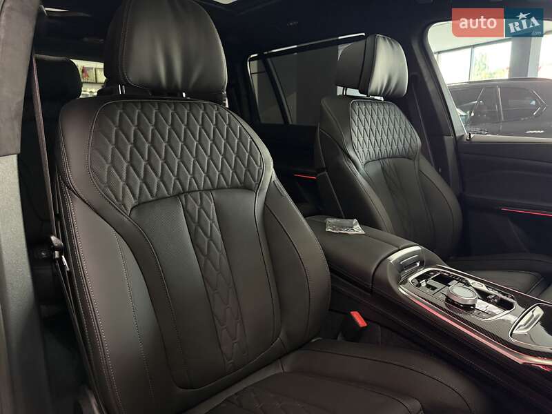 Внедорожник / Кроссовер BMW X7 2025 в Тернополе