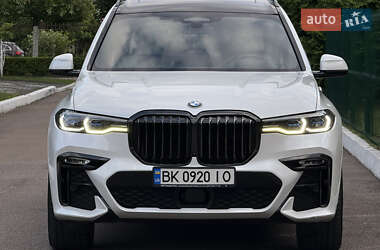 Внедорожник / Кроссовер BMW X7 2021 в Ровно