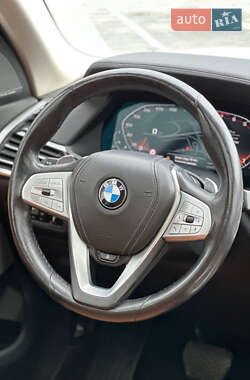 Позашляховик / Кросовер BMW X7 2019 в 