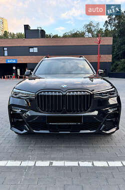 Внедорожник / Кроссовер BMW X7 2022 в Киеве