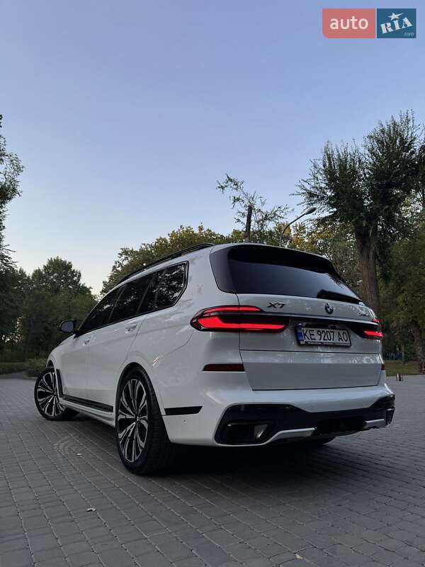Внедорожник / Кроссовер BMW X7 2023 в Кривом Роге