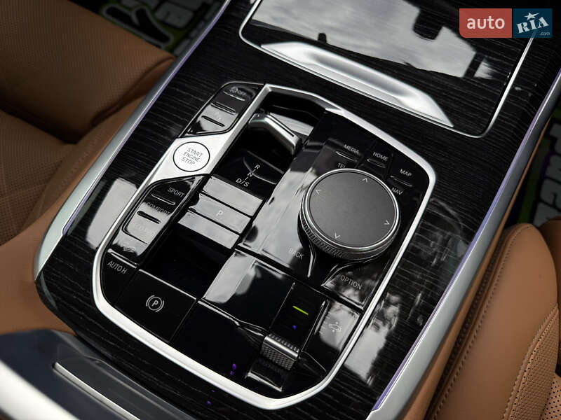 Внедорожник / Кроссовер BMW X7 2022 в Киеве