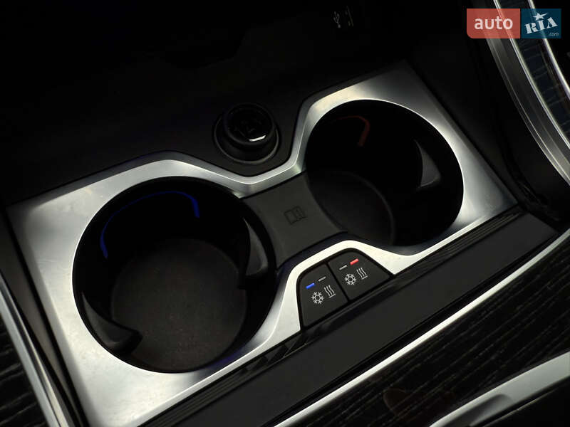 Внедорожник / Кроссовер BMW X7 2022 в Киеве