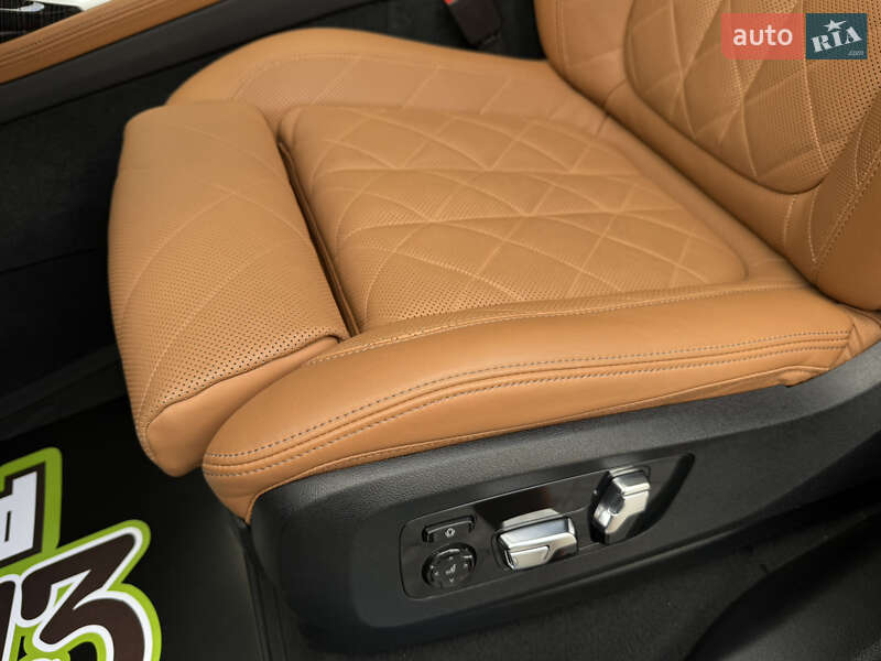 Внедорожник / Кроссовер BMW X7 2022 в Киеве