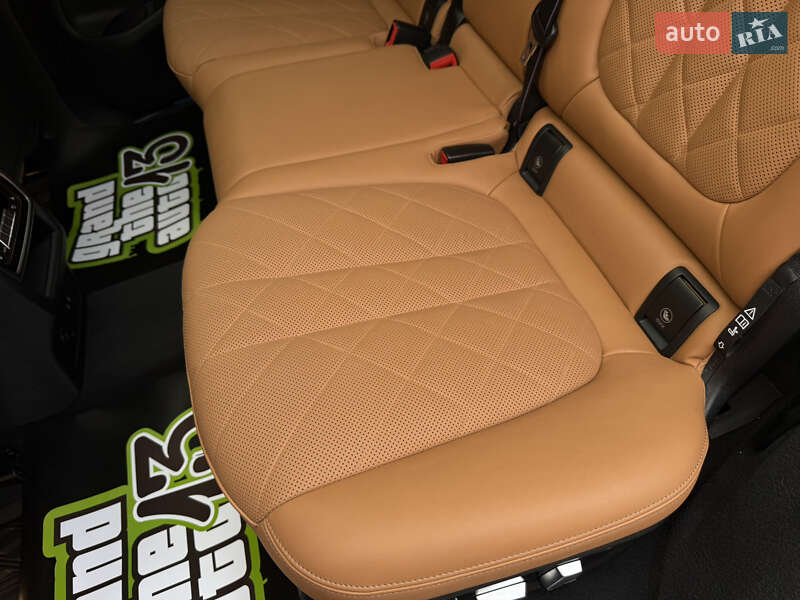 Внедорожник / Кроссовер BMW X7 2022 в Киеве