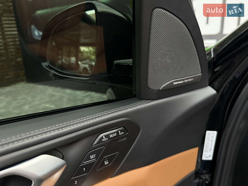 Внедорожник / Кроссовер BMW X7 2022 в Киеве