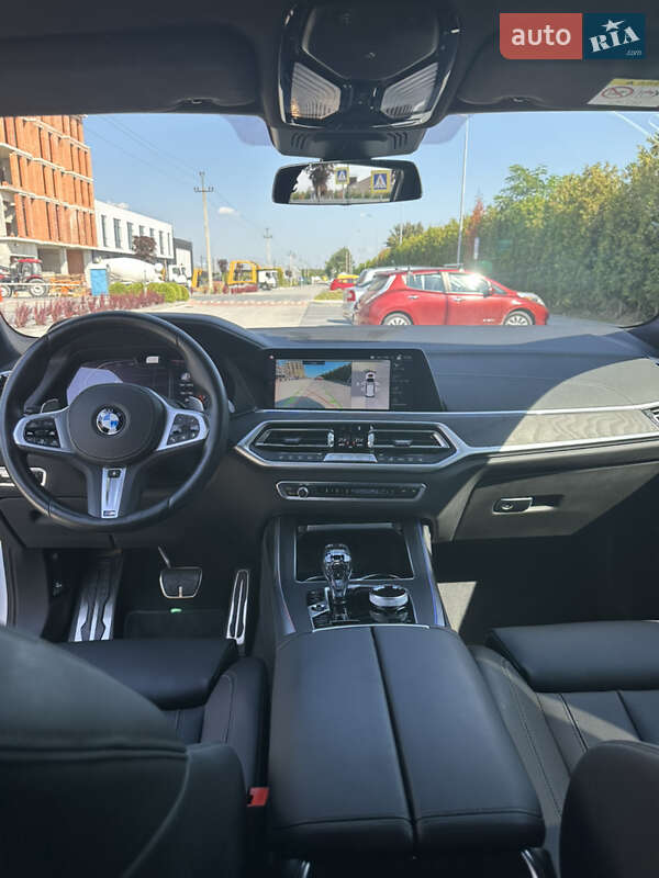 Внедорожник / Кроссовер BMW X7 2022 в Городке