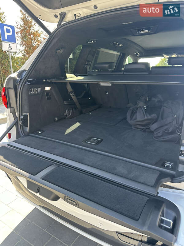 Внедорожник / Кроссовер BMW X7 2022 в Городке