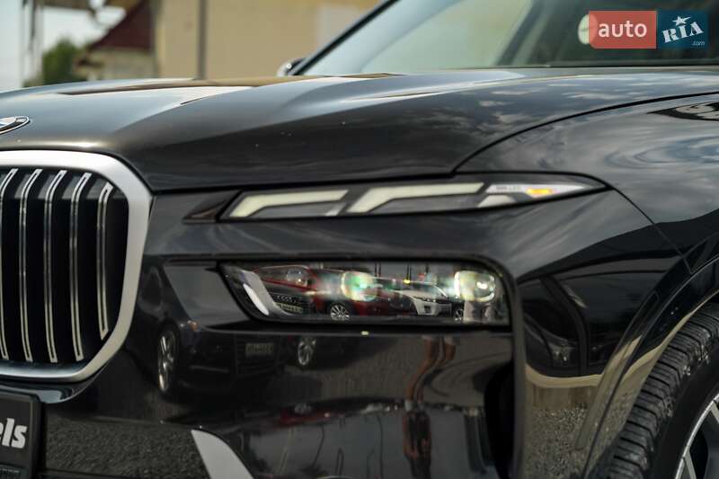 Позашляховик / Кросовер BMW X7 2022 в Чернівцях
