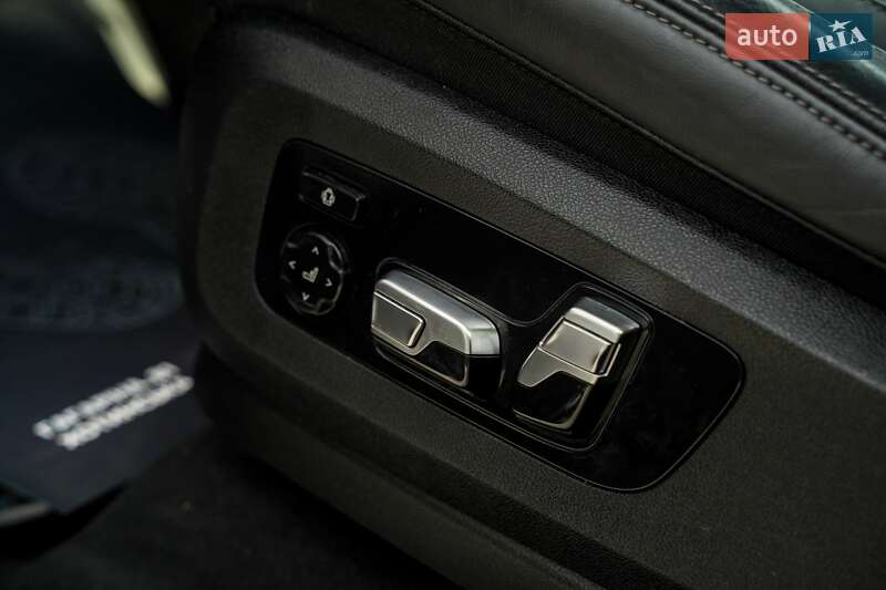 Позашляховик / Кросовер BMW X7 2022 в Чернівцях