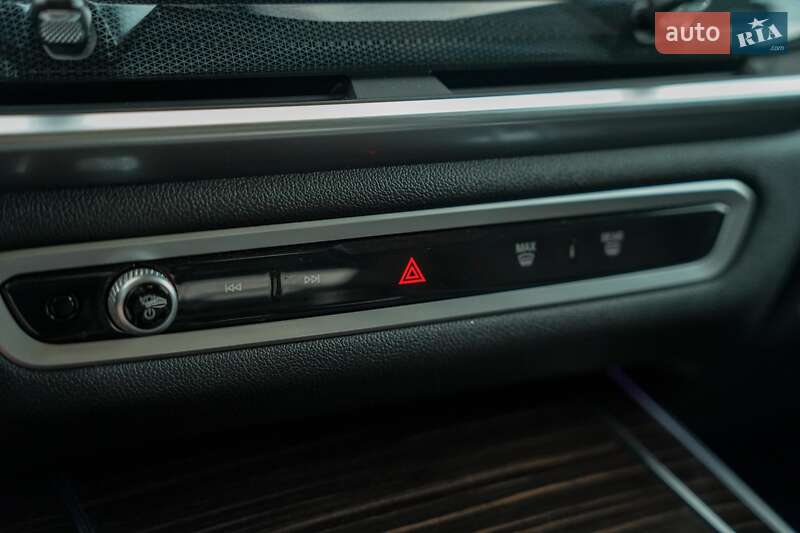 Позашляховик / Кросовер BMW X7 2022 в Чернівцях