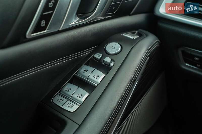 Позашляховик / Кросовер BMW X7 2022 в Чернівцях