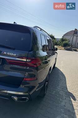Позашляховик / Кросовер BMW X7 2020 в 