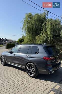 Позашляховик / Кросовер BMW X7 2020 в 