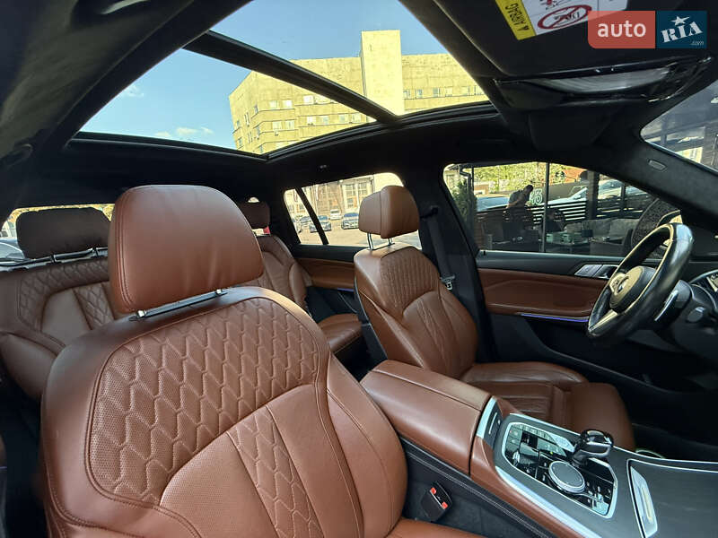 Внедорожник / Кроссовер BMW X7 2020 в Киеве