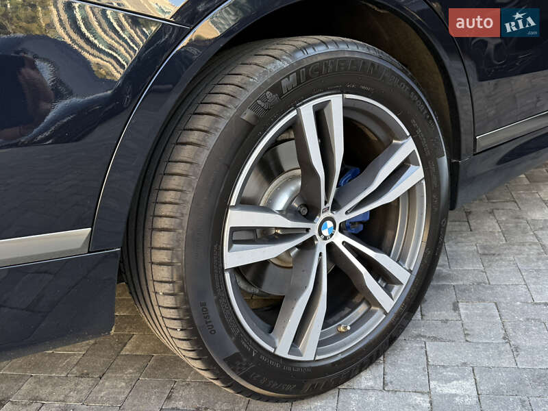 Внедорожник / Кроссовер BMW X7 2020 в Киеве