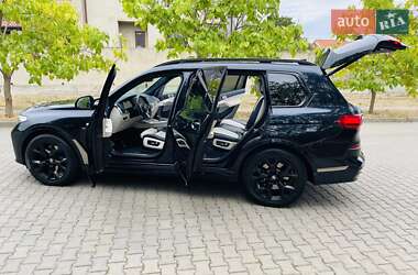 Внедорожник / Кроссовер BMW X7 2019 в Одессе