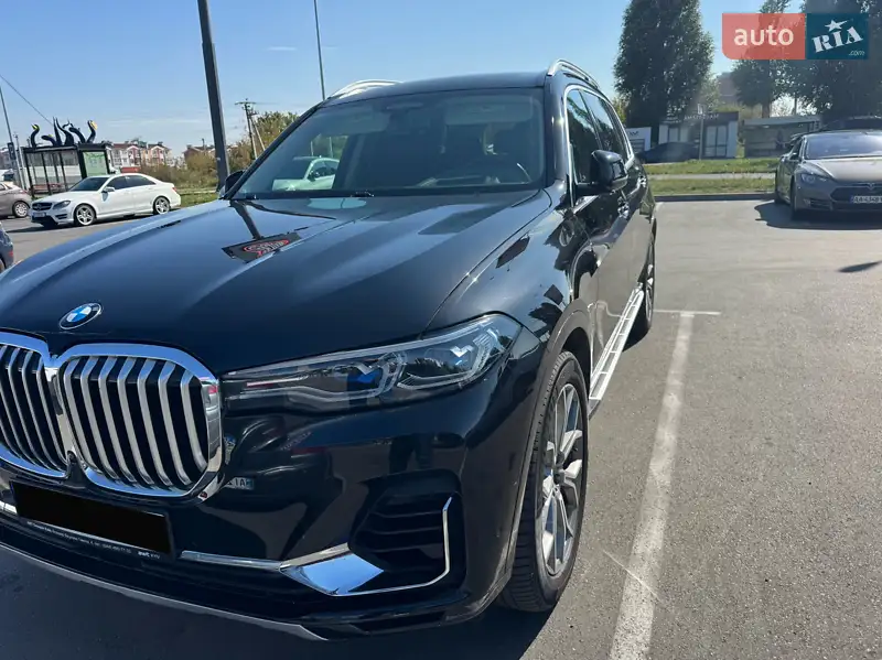 BMW X7 2021