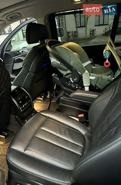 Внедорожник / Кроссовер BMW X7 2021 в 