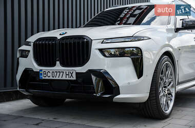 Внедорожник / Кроссовер BMW X7 2023 в 