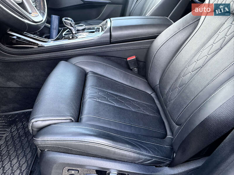 Внедорожник / Кроссовер BMW X7 2020 в Днепре