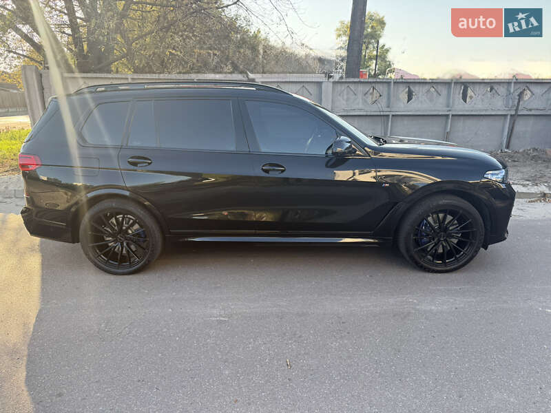 Позашляховик / Кросовер BMW X7 2019 в Бучі фото 4 Позашляховик / Кросовер BMW X7 2019 в Бучі