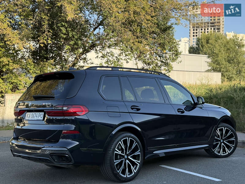 Внедорожник / Кроссовер BMW X7 2021 в Киеве