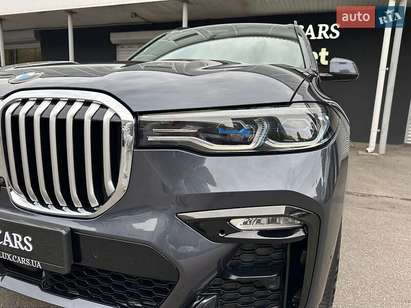 Внедорожник / Кроссовер BMW X7 2020 в Киеве