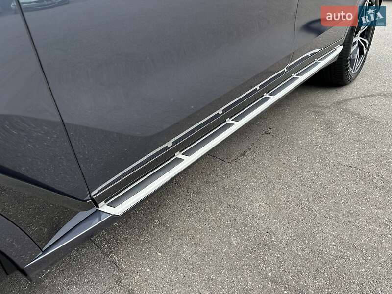 Внедорожник / Кроссовер BMW X7 2020 в Киеве