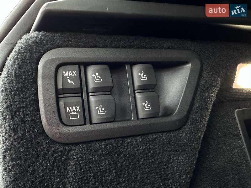 Внедорожник / Кроссовер BMW X7 2020 в Киеве