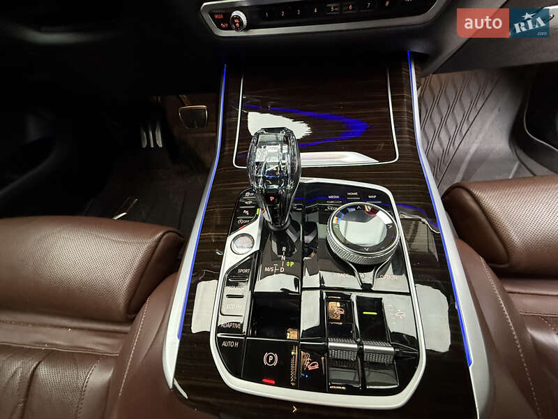 Внедорожник / Кроссовер BMW X7 2019 в Тернополе