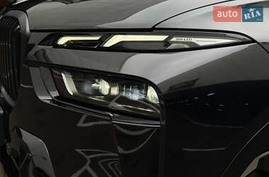 Внедорожник / Кроссовер BMW X7 2025 в 