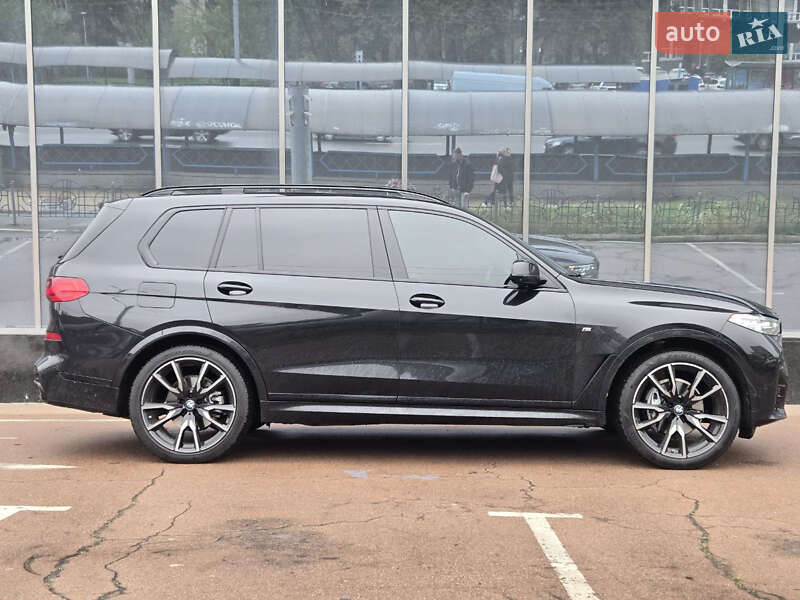 Внедорожник / Кроссовер BMW X7 2022 в Киеве