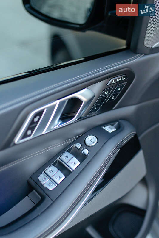 Внедорожник / Кроссовер BMW X7 2023 в Мукачево