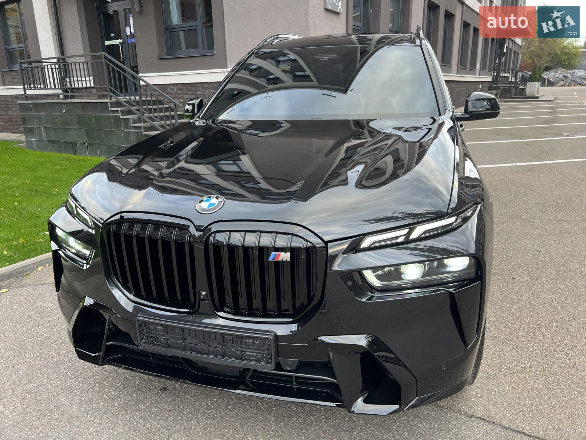 2023 BMW X7 - мініатюра 2