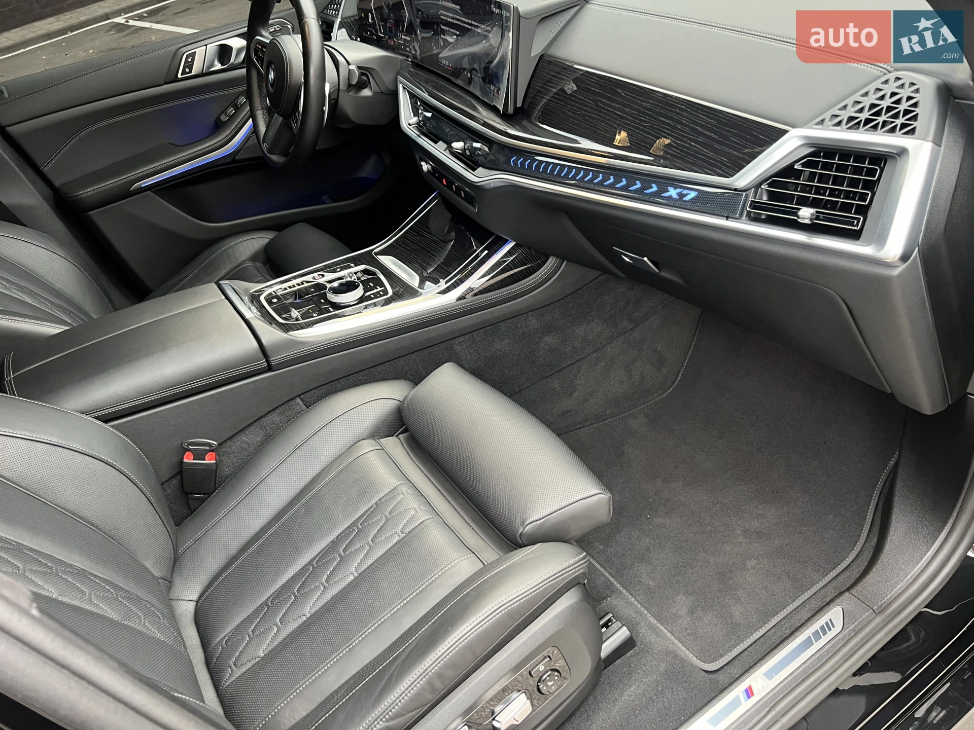 2023 BMW X7 - мініатюра 21