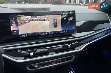 Внедорожник / Кроссовер BMW X7 2023 в 