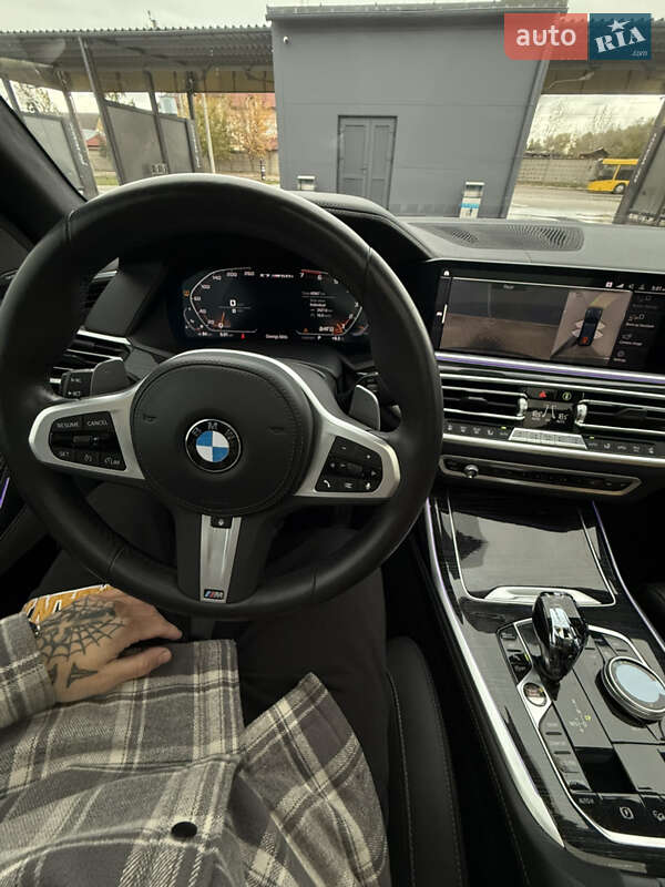 Внедорожник / Кроссовер BMW X7 2022 в Киеве