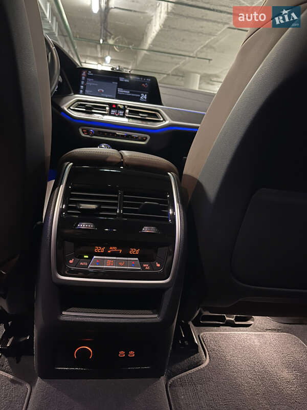 Позашляховик / Кросовер BMW X7 2022 в Києві