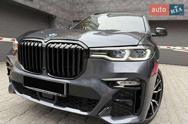 Внедорожник / Кроссовер BMW X7 2022 в 