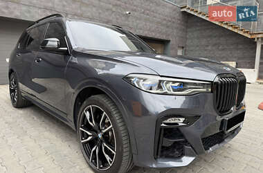 Внедорожник / Кроссовер BMW X7 2022 в 