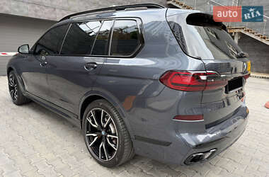 Внедорожник / Кроссовер BMW X7 2022 в 