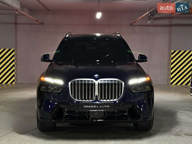 Внедорожник / Кроссовер BMW X7 2023 в Одессе